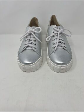 V Italia Silver Metallic Platform Sneakers Size 7 Excellent Condition